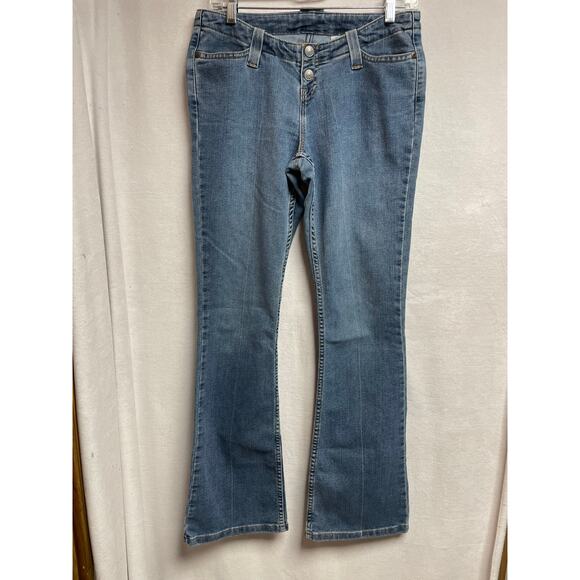 Vintage Levi's women's juniors flare jeans 2 snap closure 2002 light denim blue‎ - Picture 1 of 8